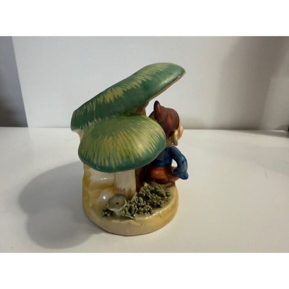 Pixie Elf Sitting Under a Mushroom in a Mushroom Garden Planter - Picture 4 of 7